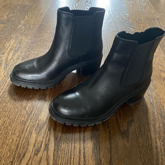 Geox Lug Boot - Picture 2 of 9